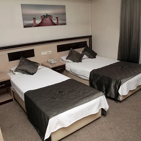 Park & Hotel 3*