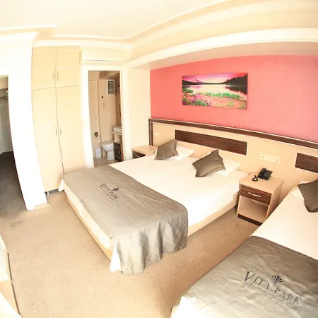Park & Hotel 3*
