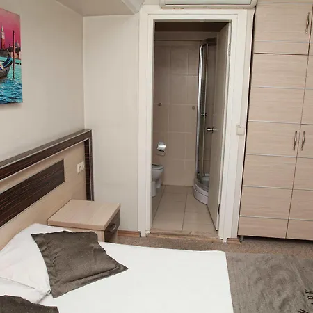 Park & Hotel 3*